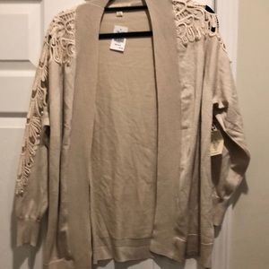Size medium new with tags Cactus and Pearl cardigan
